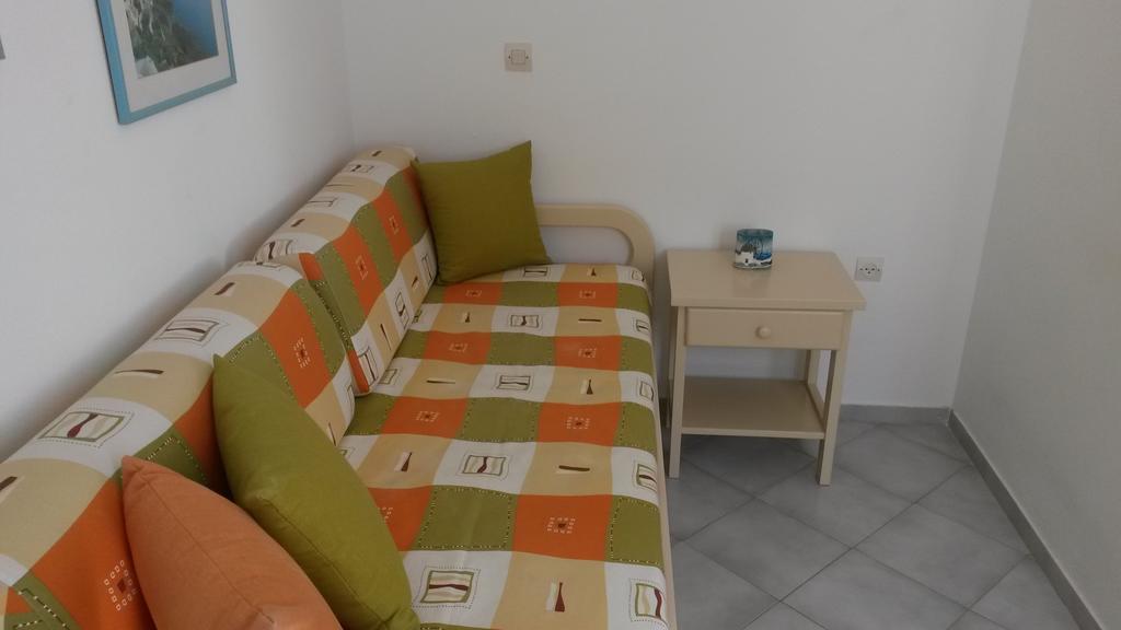 Antonia Apartment Naoussa